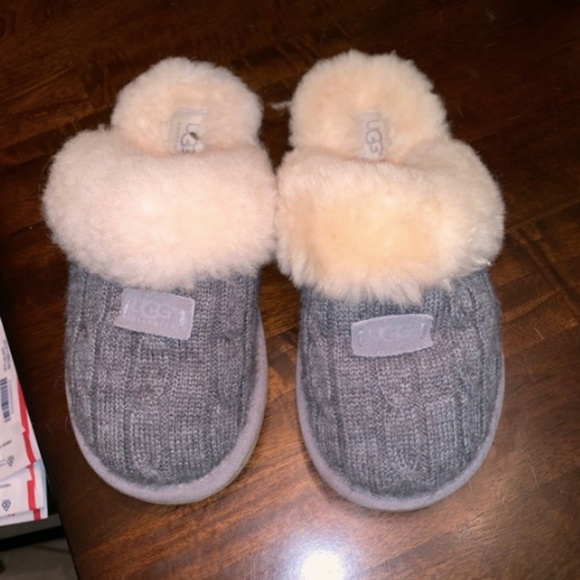 UGG Shoes - UGG Australia Grey Cable Knit Fur Slippers
